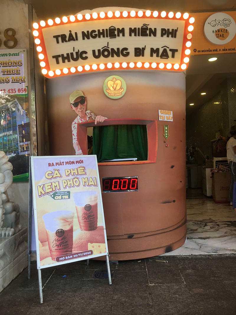 thi công booth cho cà phê muối chú long