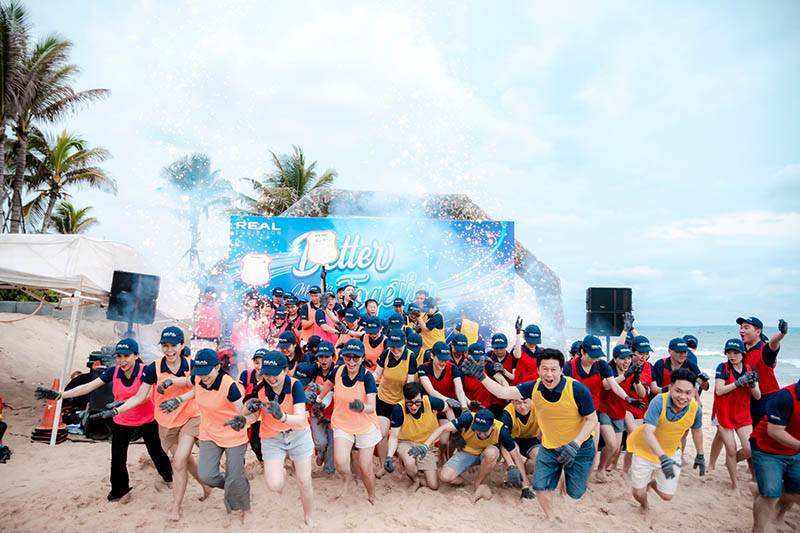 Tổ chức team building ngoài trời