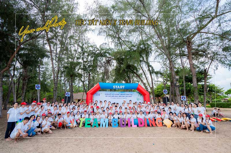 tổ chức tiệc cuối năm kết hợp teambuilding