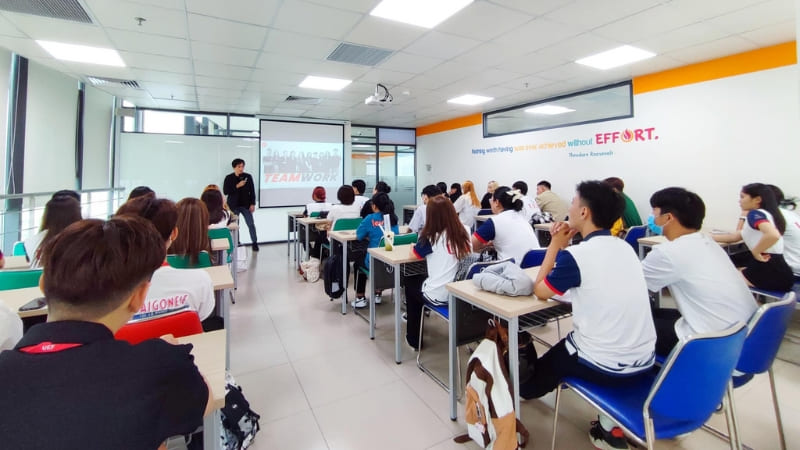 Lớp học ngành quản trị tổ chức sự kiện