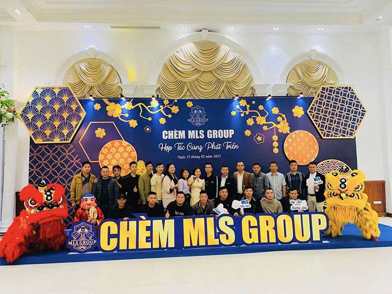 Tổ chức tiệc tri ân khách hàng Chèm MLS Group