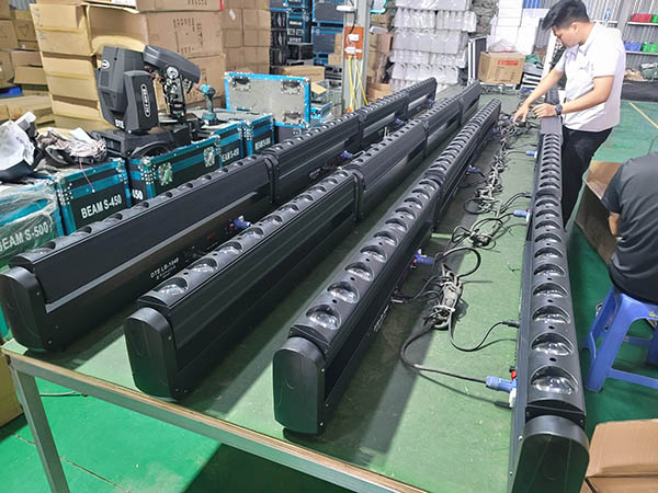 Cho thuê đèn sân khấu sự kiện