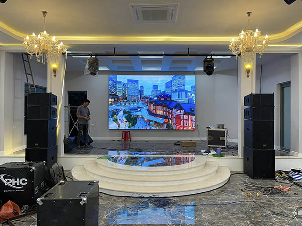 Cho thuê màn hình Led giá rẻ HCM