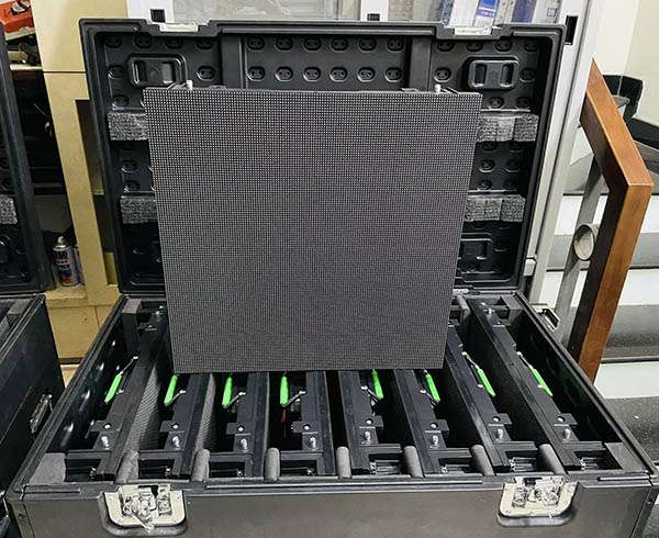 Cho thuê màn hình Led giá rẻ HCM