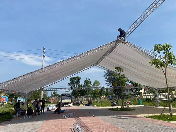 nhà bạt không gian cho sự kiện ngoài trời