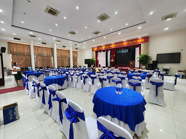 Cho thuê bàn ghế sự kiện hồ chí minh