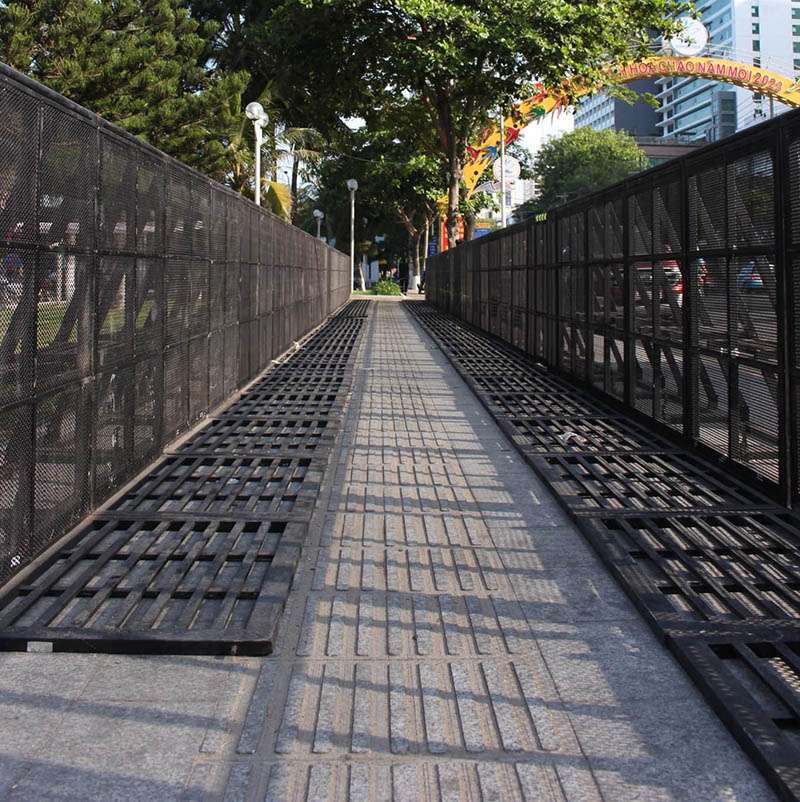 Cho thuê hàng rào sự kiện, bảo vệ an ninh giá rẻ HCM