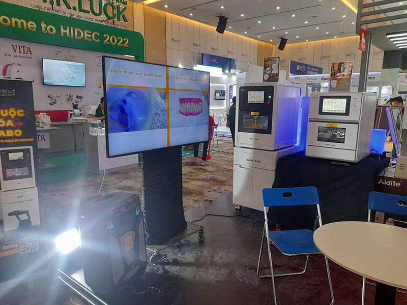 Cho thuê Tivi sự kiện Smart LCD 4K tại HCM