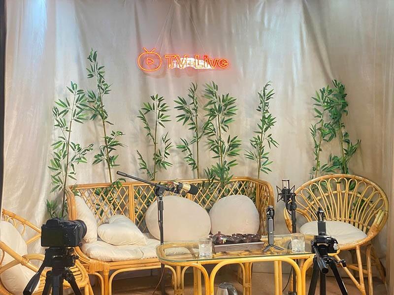 Cho thuê bán ghế gỗ giả mây sự kiện talkshow