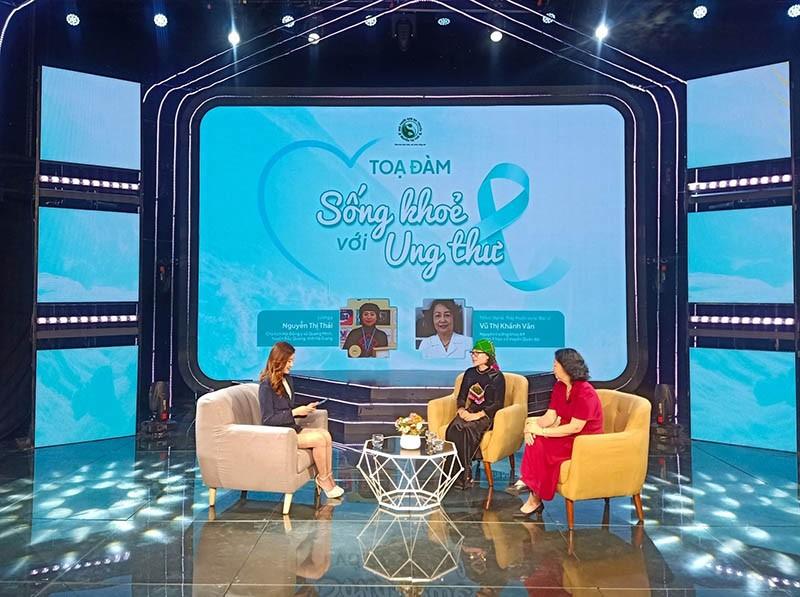 bàn ghế talk show Sống khỏe với ung thư