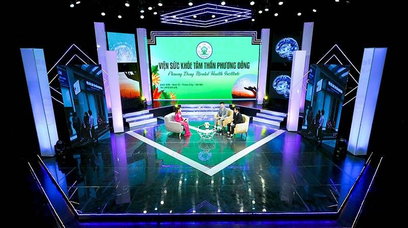 Bàn ghế talk show của viện sức khỏe tâm thần phương Đông