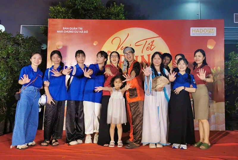 Vui hội trăng rằm tại chung cư Hà Đô