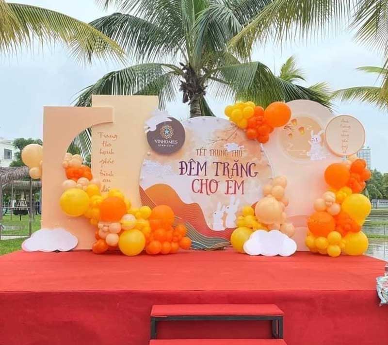 Trang trí sân khấu trung thu "Đêm trăng cho em" tại Vinhome