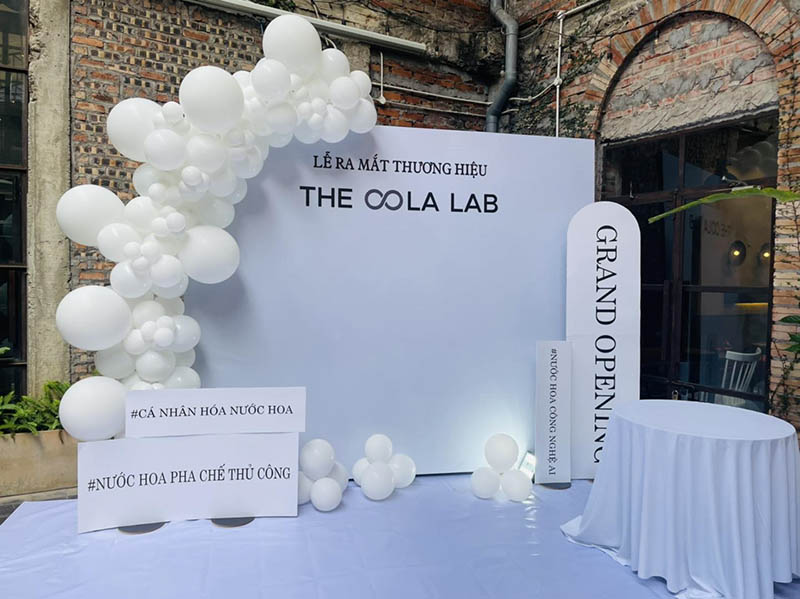 Thiết kế và thi công trang trí backdop bong bóng sự kiện ra mắt sản phẩm Cola Lab