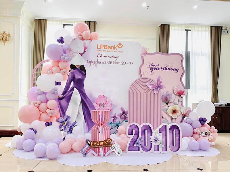 Thiết kế và trang trí backdrop bong bóng cho sự kiện 20/10 ngân hàng LPBank