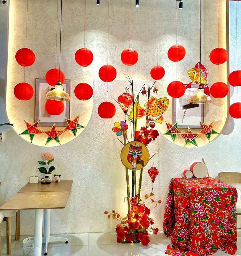 Trang trí tiểu cảnh trung thu quán trà sữa đơn giản