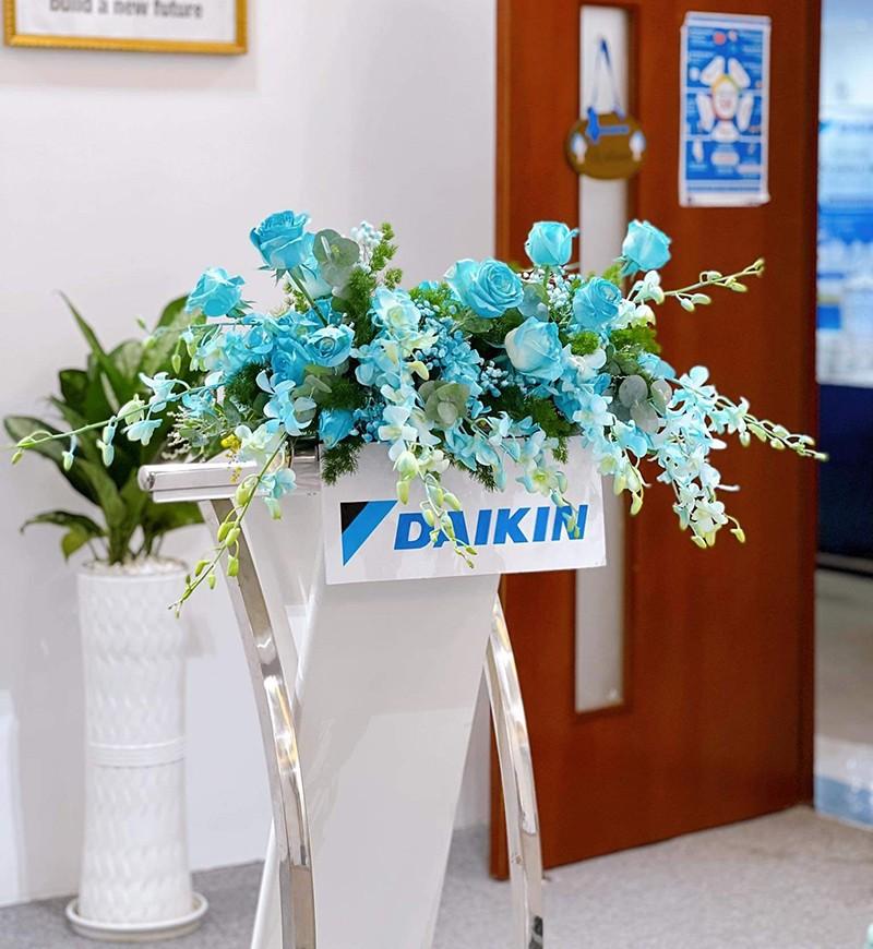Bục phát biểu cho sự kiện công ty Daikin