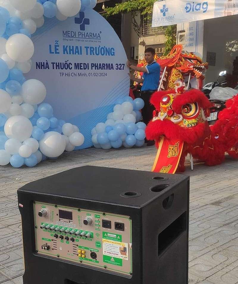 cho thuê loa kẹo kéo sự kiện khai trương
