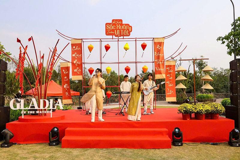 Sự kiện chuyên nghiệp không cần dùng loa kẹo kéo