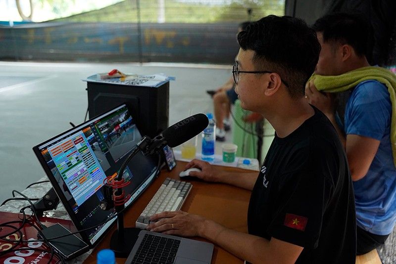 Nhân sự điều khiển trân đấu trong sự kiện thể thao