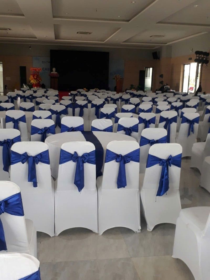 Gói trang trí cho bàn ghế hội nghị