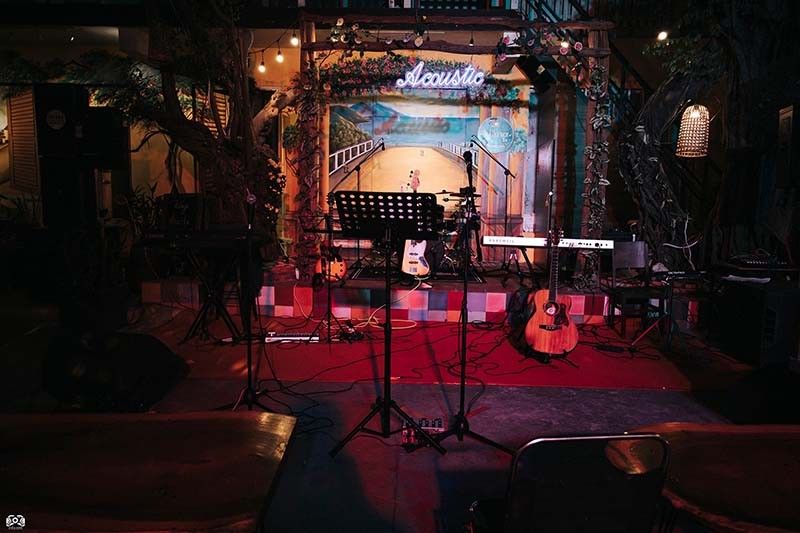 Các nhạc cụ trong ban nhạc acoustic