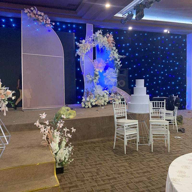 Màn sao sân khấu treo đám cưới