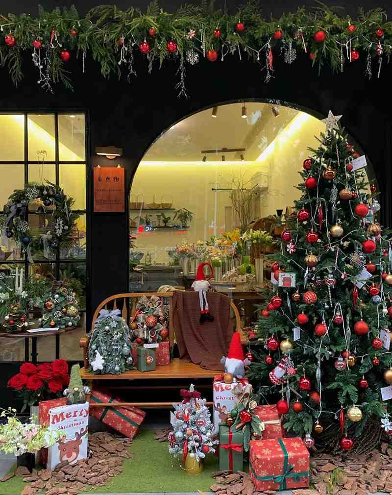 Trang trí noel tại quán cà phê