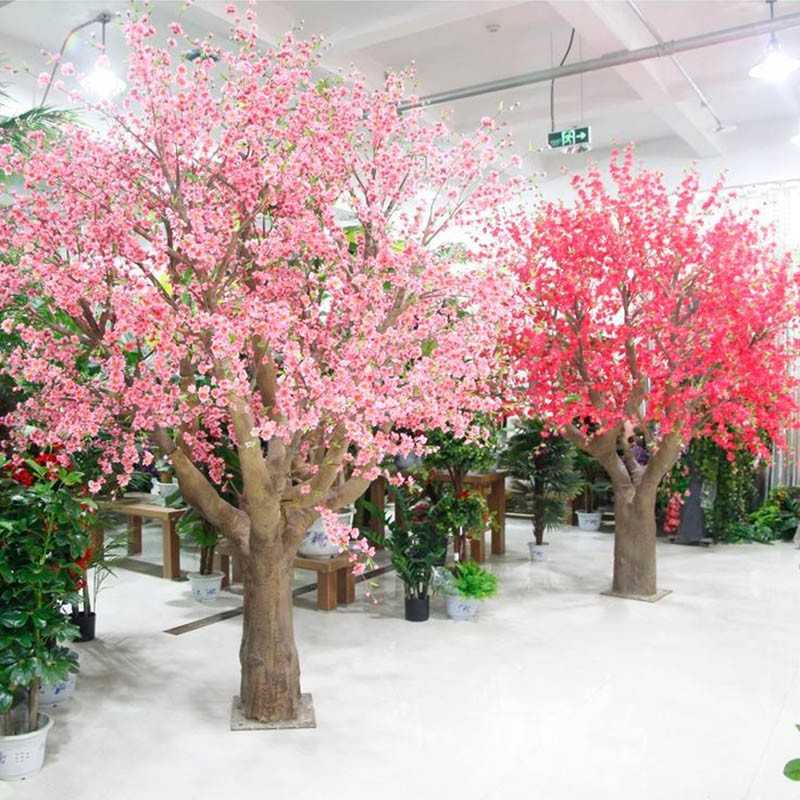 cây mai giả trưng tết đẹp cho trung tâm thương mại