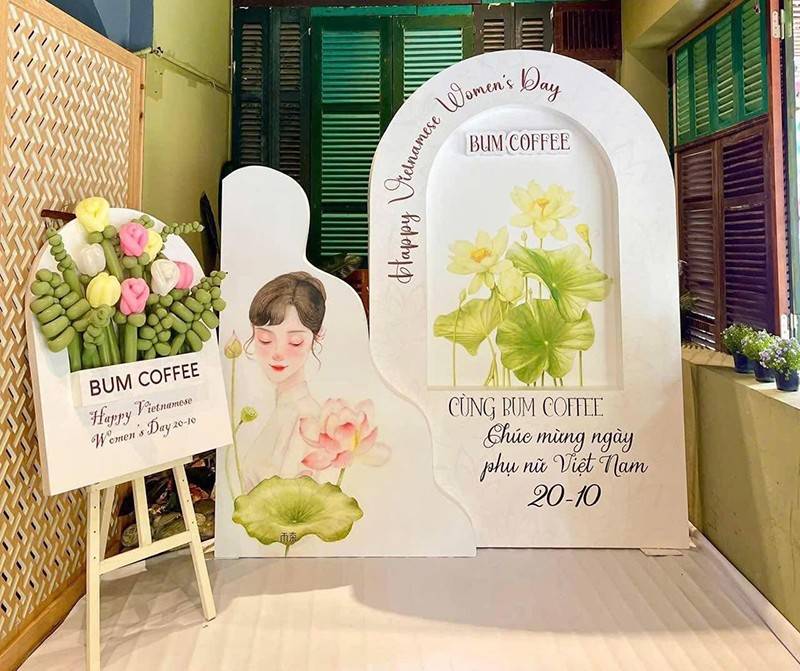 Mẫu backdrop 20/10 đẹp xanh lá