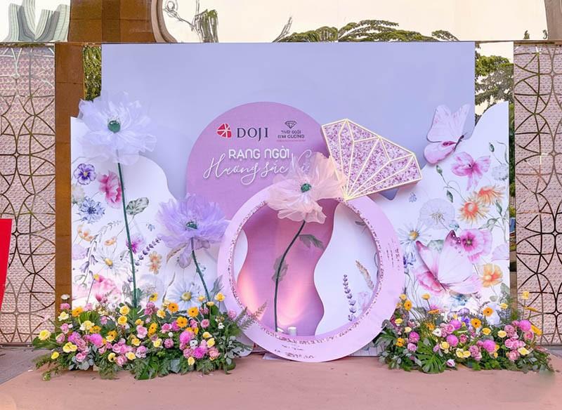 Mẫu backdrop 20/10 đẹp