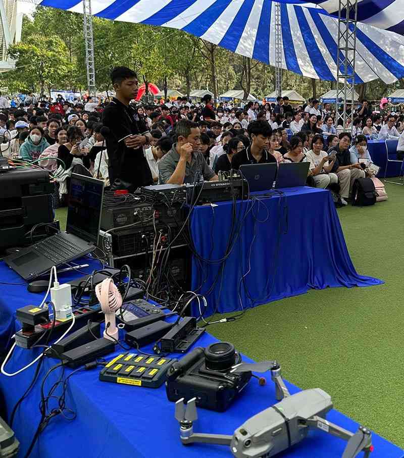 Thiết bị quay phim chụp hình sự kiện