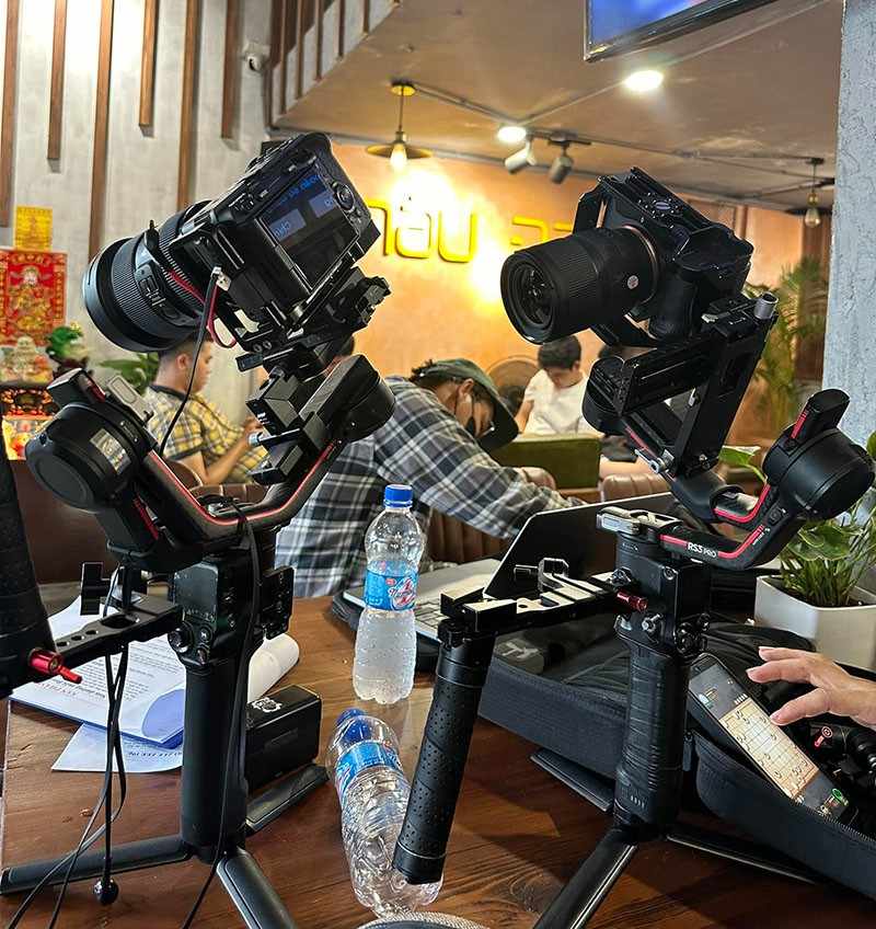 Chụp hình và quay phim thiết bị