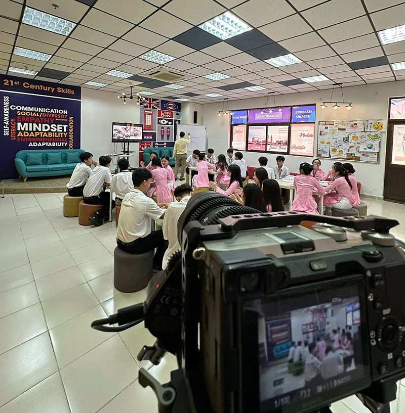 Chụp hình và quay phim tại sự kiện