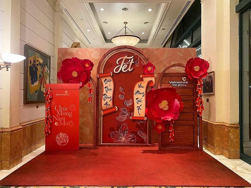 Trang trí Tết cho ngân hàng Vietcombank