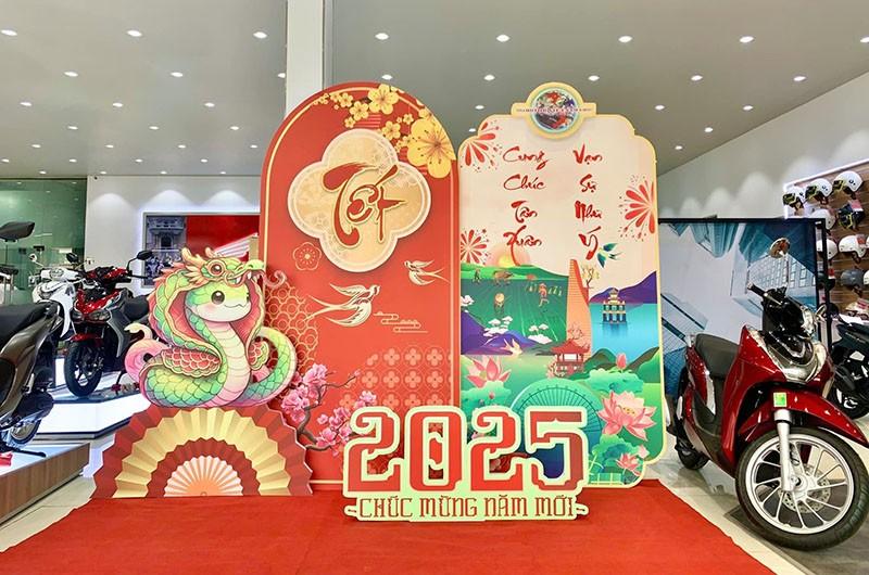 Backdrop tết cho cửa hàng xe máy