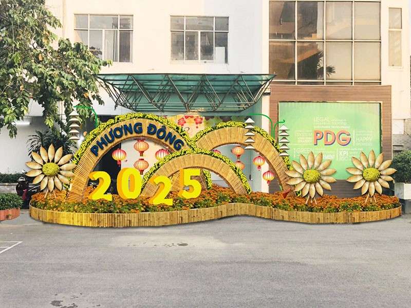 Backdrop Tết ngoài cổng công ty