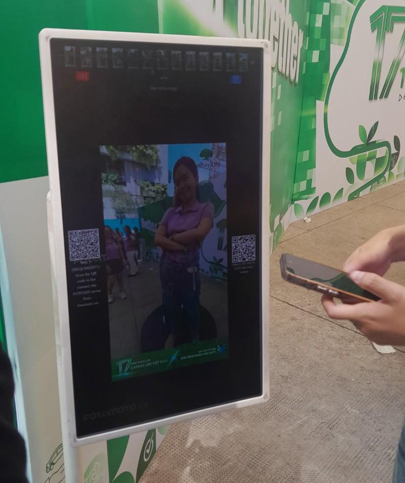 Cung cấp dịch vụ Photobooth 360 độ cho Tập đoàn IEC