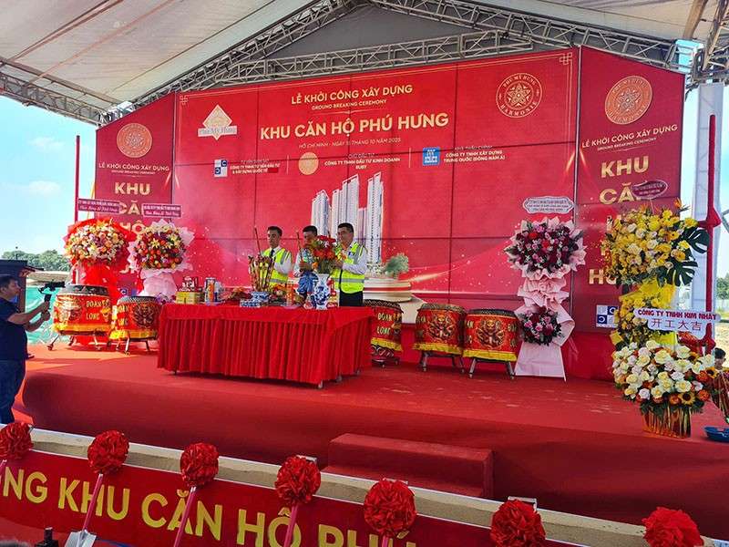 Lễ khởi công dự án khu căn hộ Phú Hưng