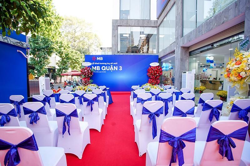 Tổng thể quang cảnh lễ khai trương trụ sở MB Bank Quận 3