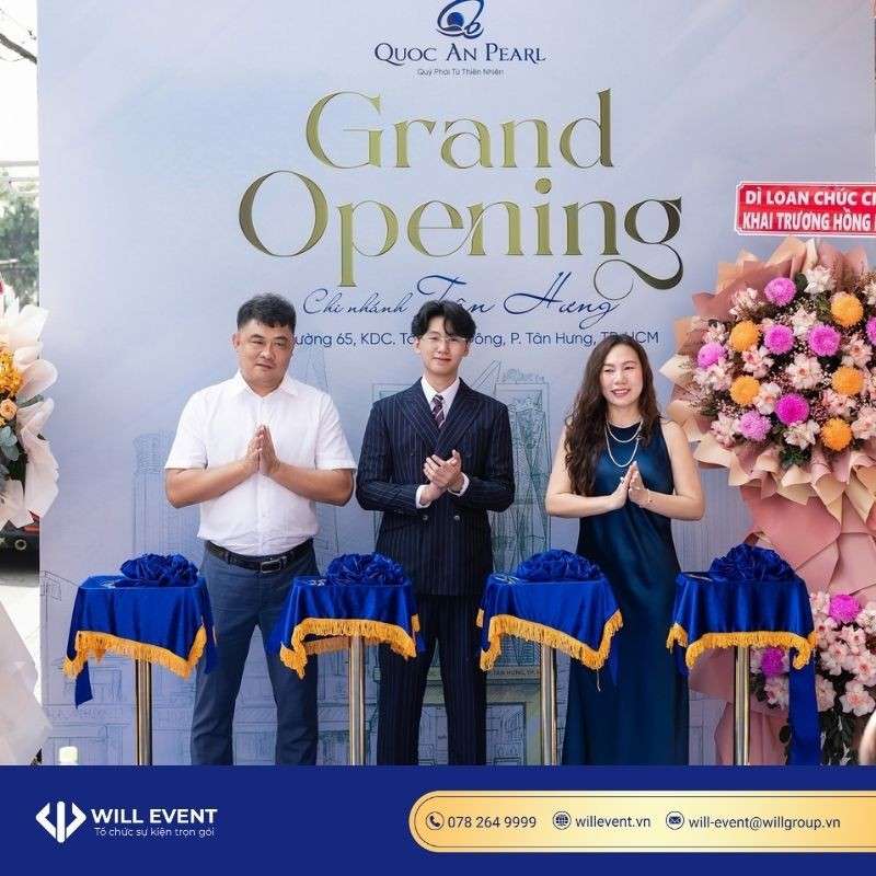 Cắt băng khai trương