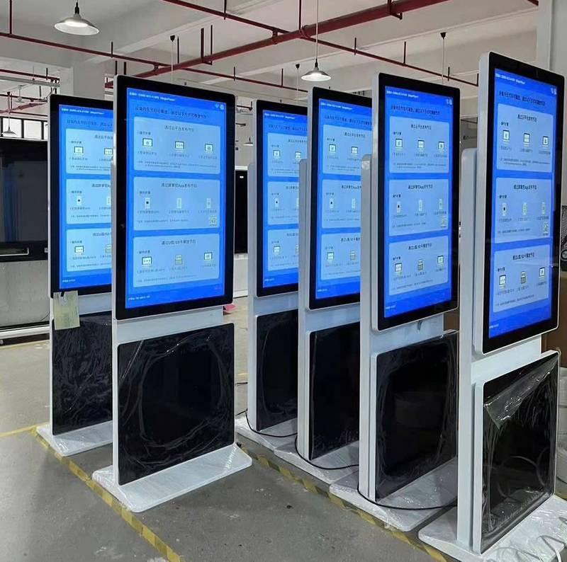 Cho thuê màn hình quảng cáo chân đứng hiện đại với giá rẻ tại HCM.