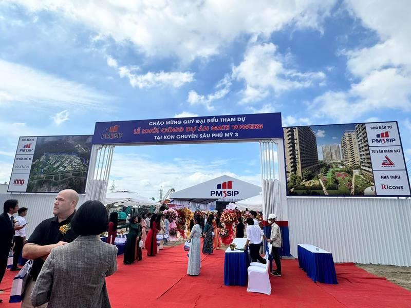 Lễ khởi công xây dựng trọn gói chuyên nghiệp dự án Gate Towers tại KCN Phú Mỹ 3 với nhiều khách mời tham dự.