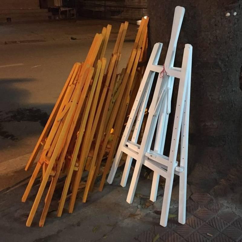 Cho thuê giá đỡ khung tranh sự kiện giá rẻ HCM với nhiều mẫu gỗ trắng và tự nhiên.