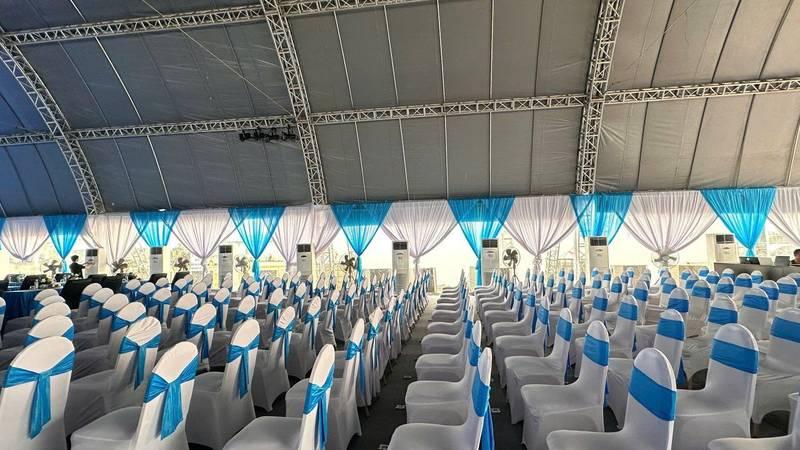 Cho thuê máy lạnh sự kiện công suất lớn setup nhanh trong hội trường rộng và thoáng.