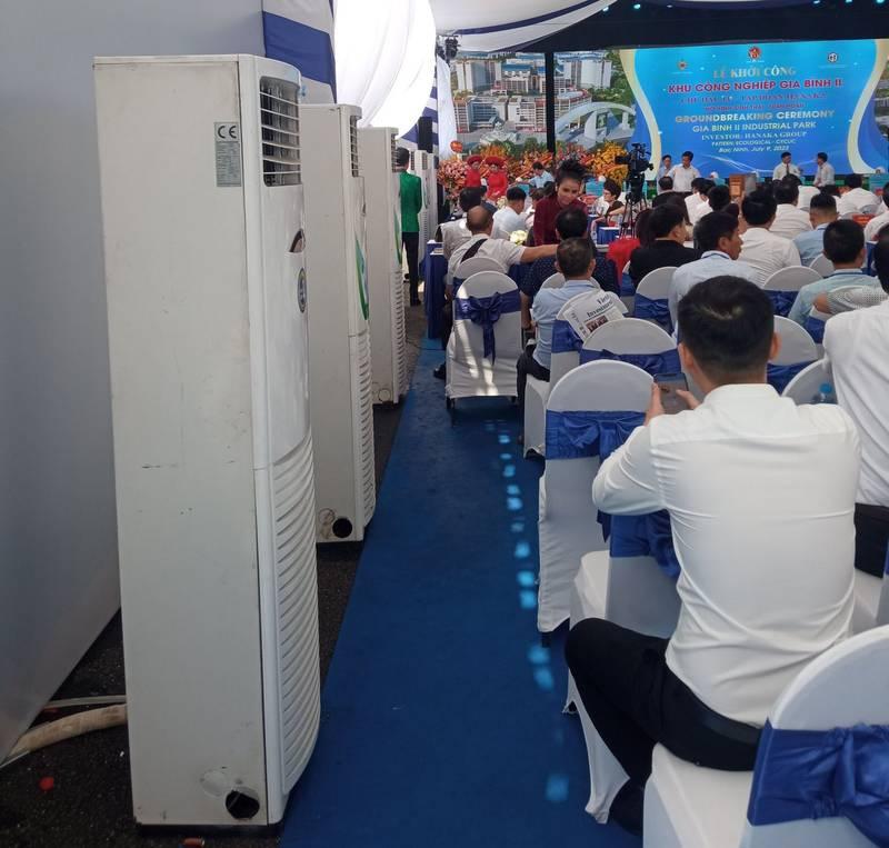 ALT: Dàn cho thuê máy lạnh sự kiện công suất lớn setup nhanh làm mát hiệu quả tại hội trường đông người.