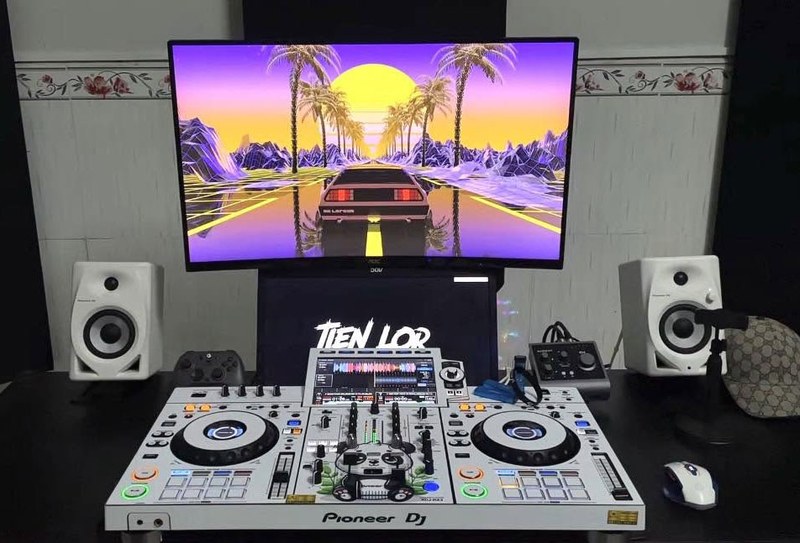 Trọn bộ bàn DJ trong sự kiện HCM