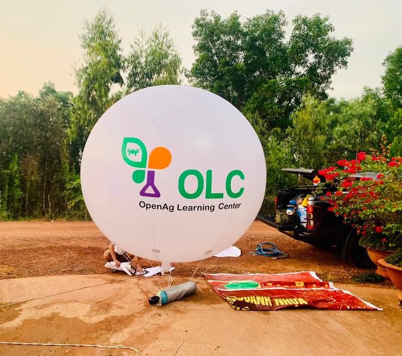 Khinh khí cầu sự kiện OLC chuẩn bị bay, dịch vụ thuê khinh khí cầu sự kiện chuyên nghiệp tại TP.HCM.
