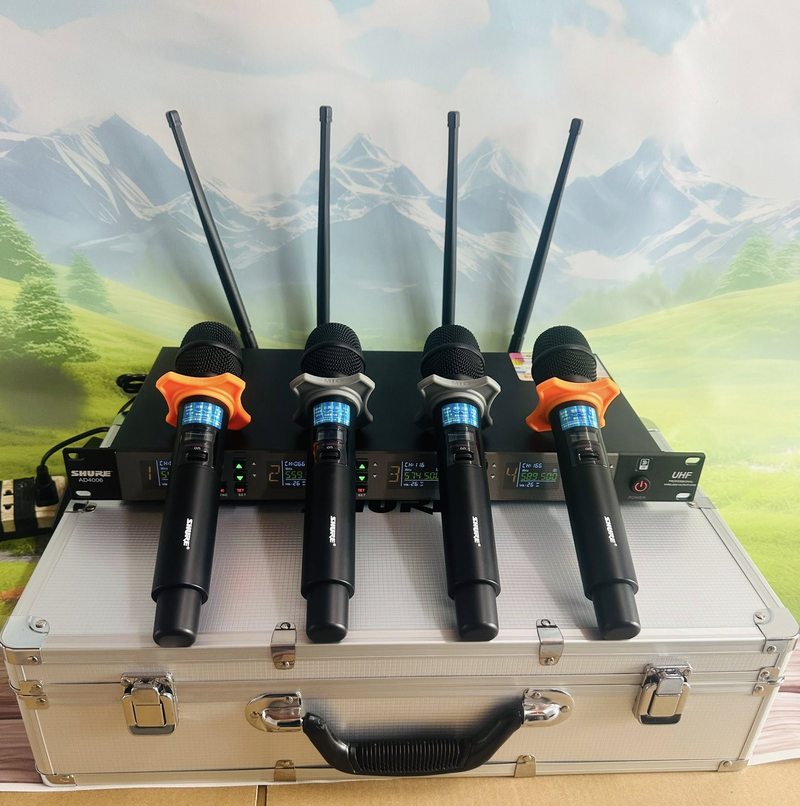 4 micro không dây và bộ Receiver
