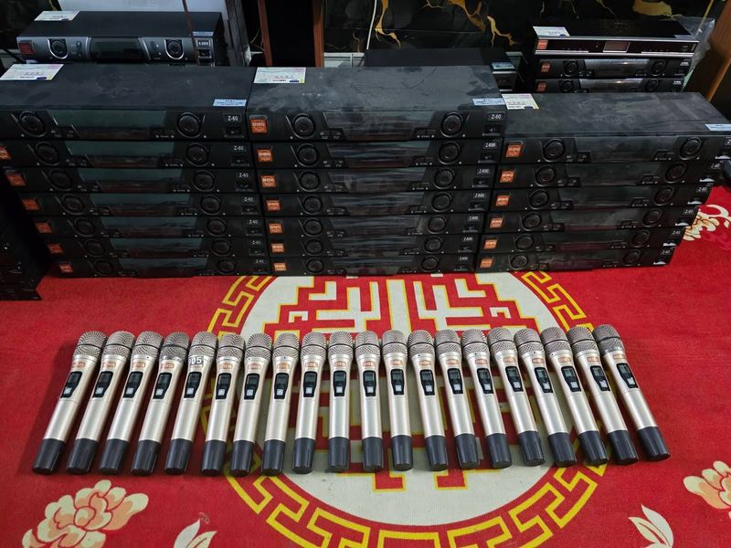 25 bộ micro không dây và Receiver